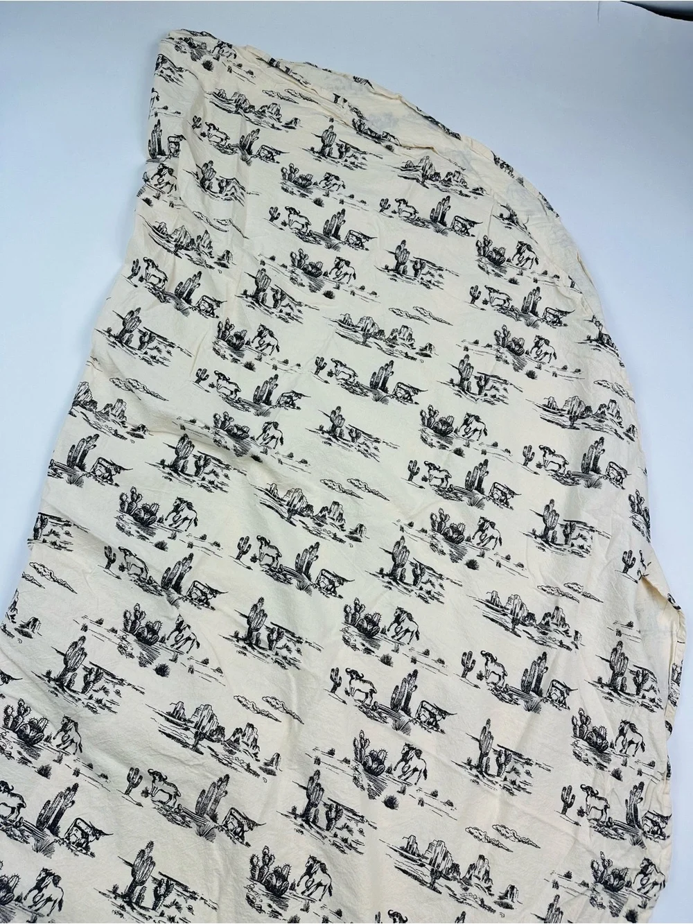 Aspen Cotton Western Horse Cactus Round Tablecloth 62 inches